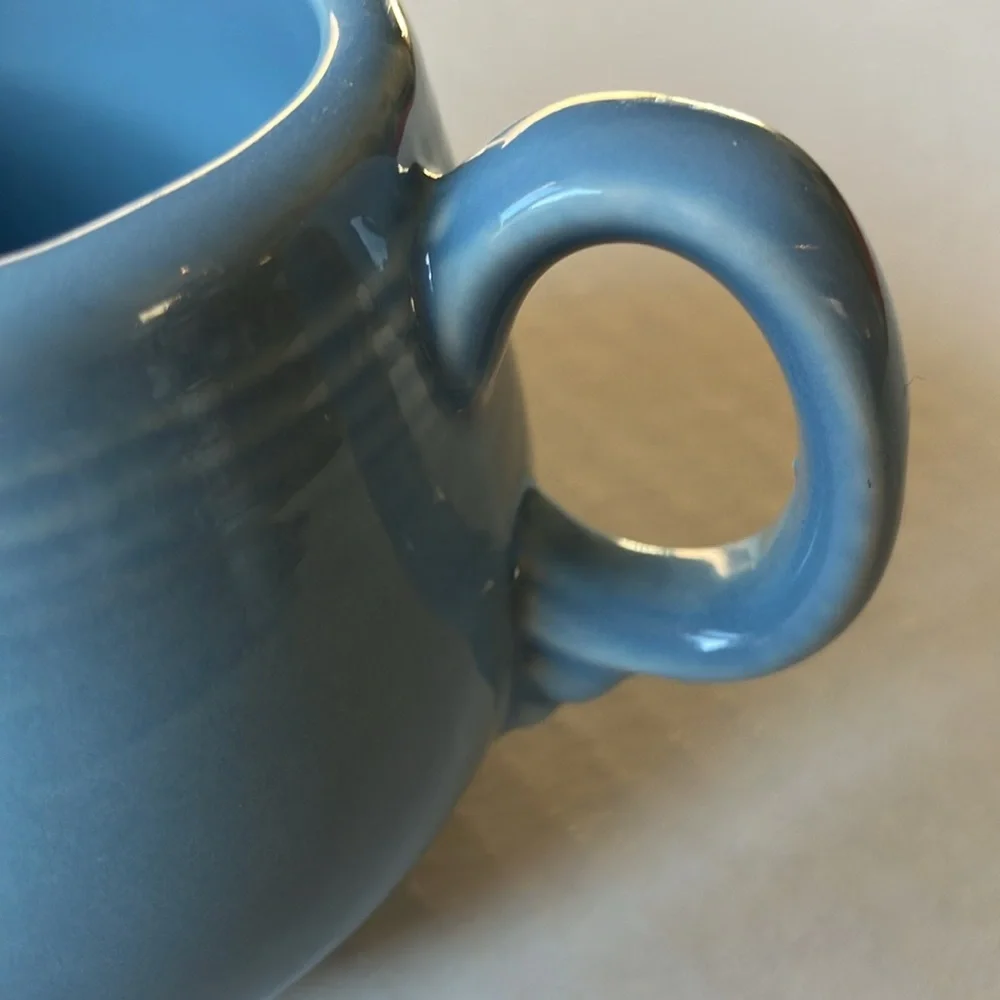 EUC Fiesta Creamer 6 oz  Periwinkle Blue (Intro 1989) by HOMER LAUGHLIN - Picture 5 of 6